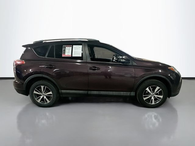Used 2018 Toyota RAV4 XLE FWD image 5