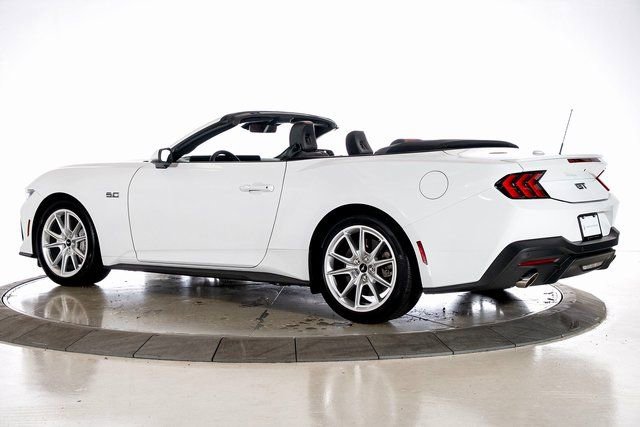 Used 2024 Ford Mustang GT Premium image 3