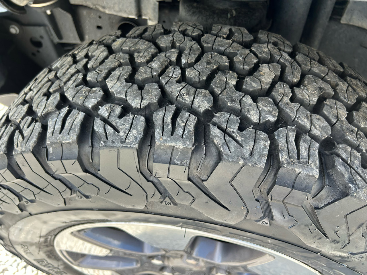 Used 2019 Jeep Wrangler Unlimited Sahara image 31