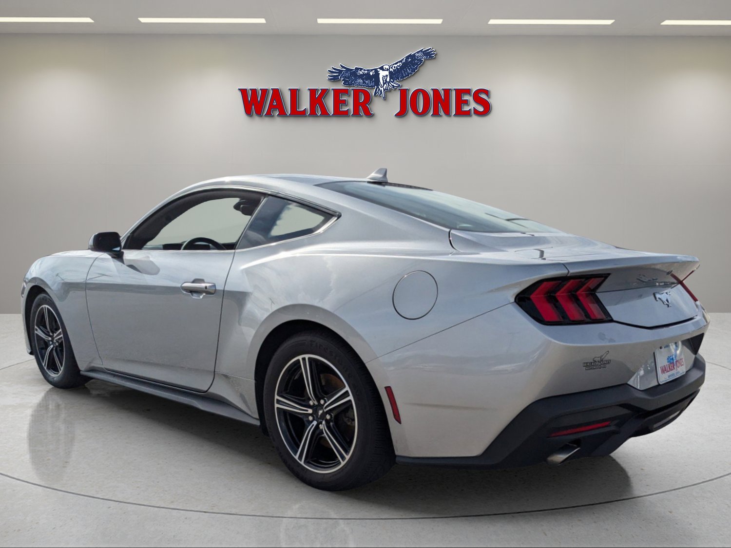 Used 2024 Ford Mustang Coupe RWD image 6