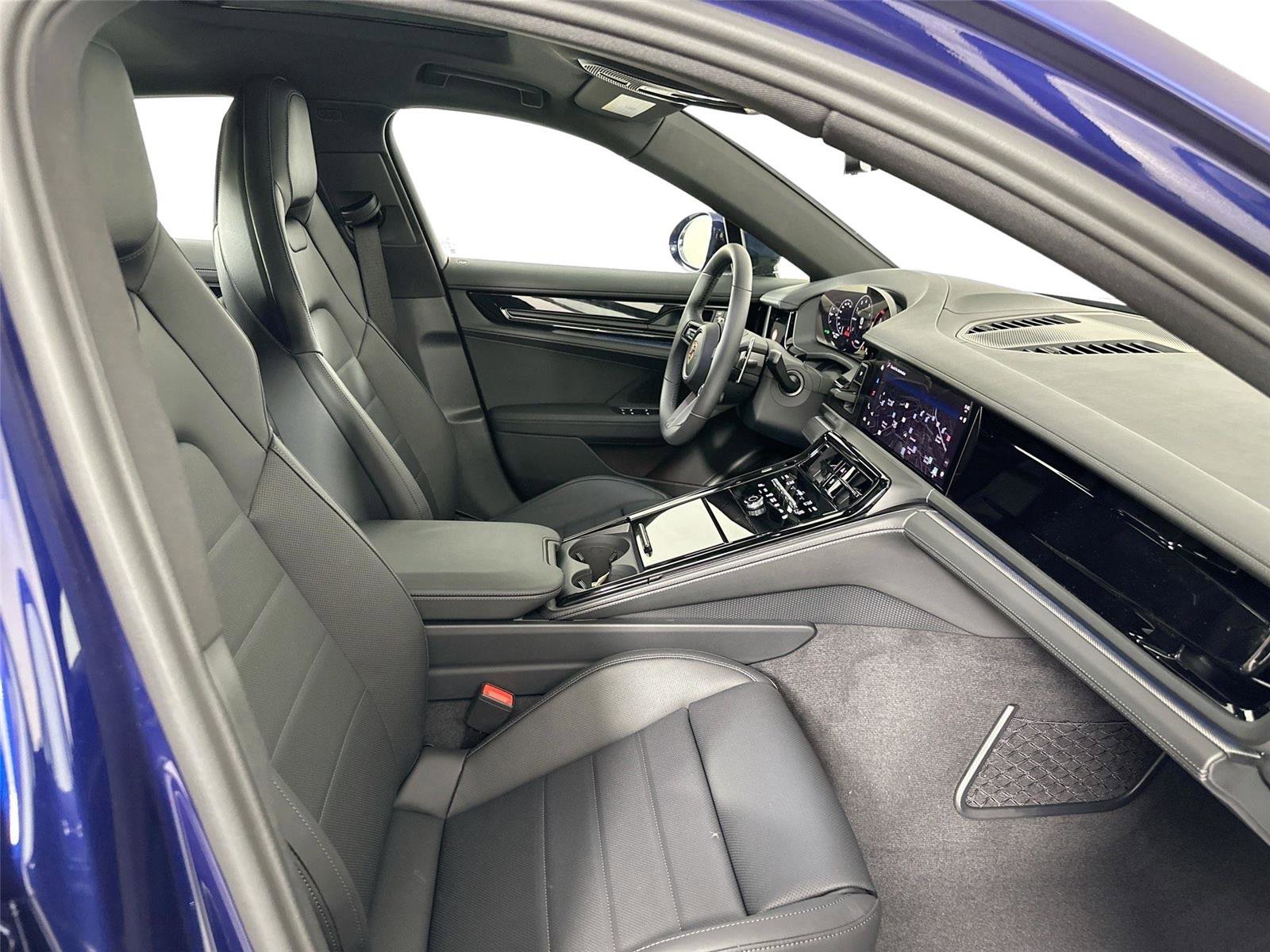 Certified 2026 Porsche Panamera 4 AWD/4WD image 27