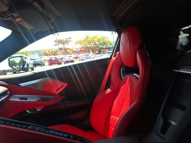 Used 2023 Chevrolet Corvette Stingray Preferred Cpe w/ Z51 Performance Package RWD image 19