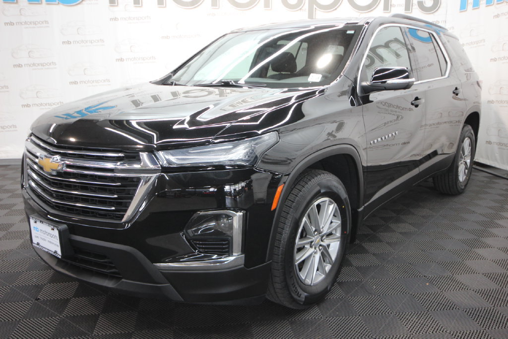 Used 2023 Chevrolet Traverse LT