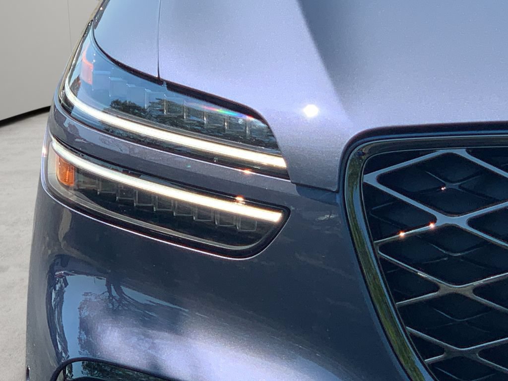 Certified 2026 Genesis GV70 2.5T Sport Prestige AWD/4WD image 42