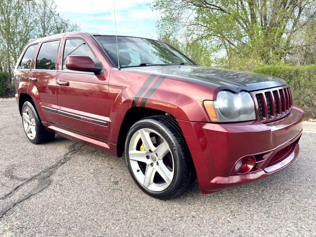 Used 2007 Jeep Grand Cherokee SRT8 w/ SRT Option Group I AWD/4WD image 2