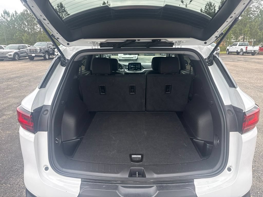 Used 2025 Chevrolet Blazer LT FWD image 15