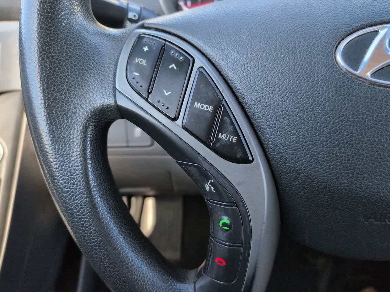 Used 2014 Hyundai Elantra SE w/ Option Group 02 FWD image 23