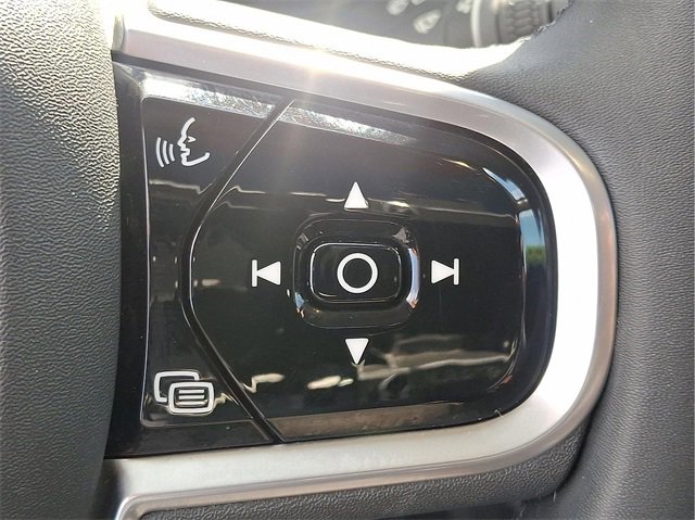 Certified 2023 Volvo XC60 B6 Ultimate w/ Protection Package Premier image 22