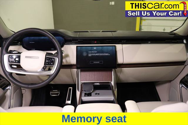 Used 2024 Land Rover Range Rover Long Wheelbase SE image 17