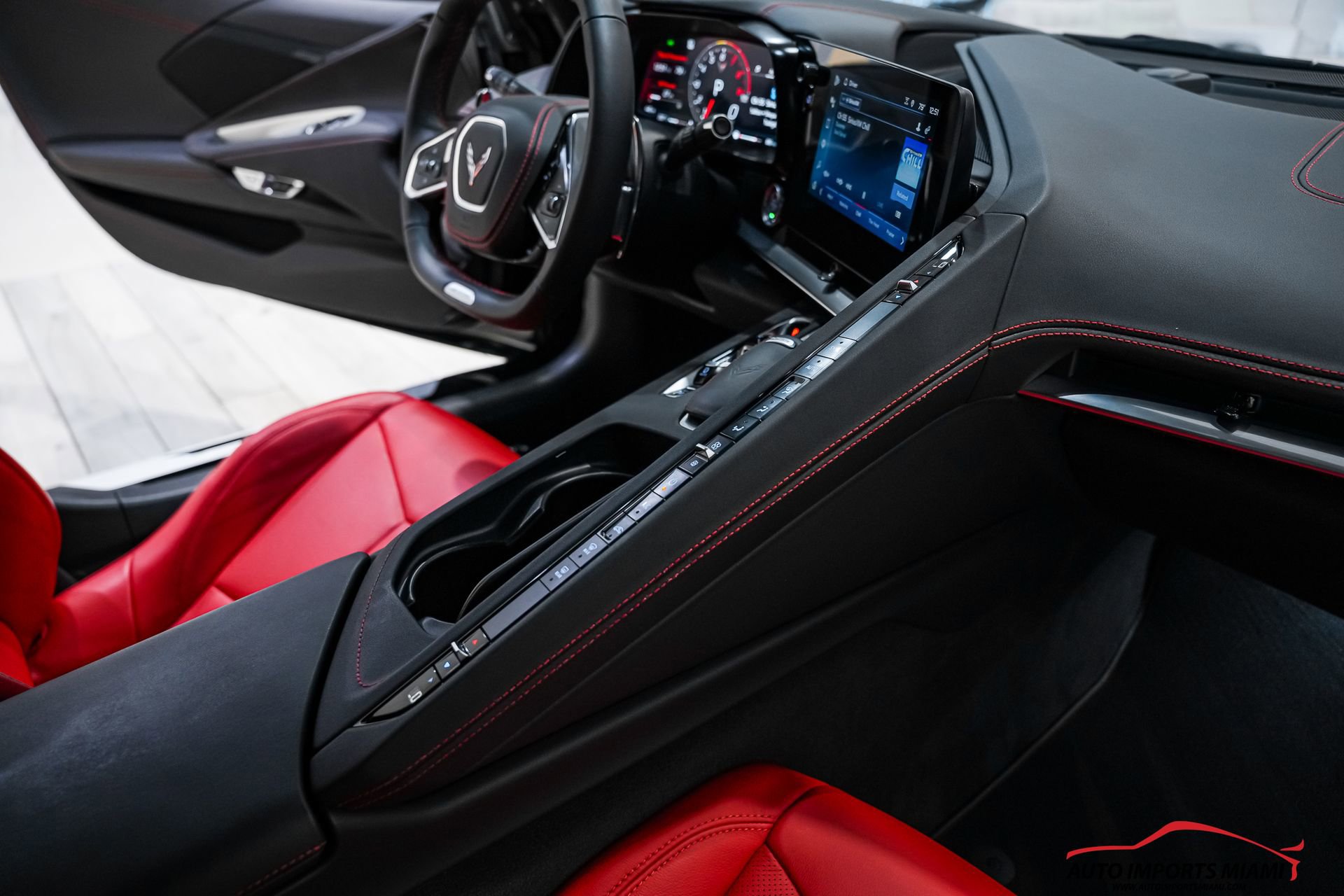 Used 2025 Chevrolet Corvette Z06 RWD image 56