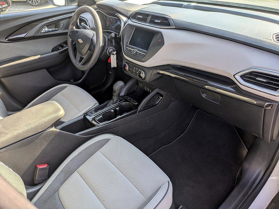Used 2022 Chevrolet TrailBlazer LS image 32