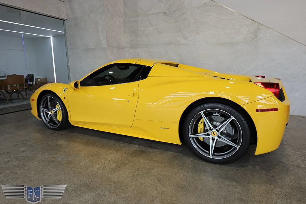 Used 2015 Ferrari 458 Spider RWD image 6
