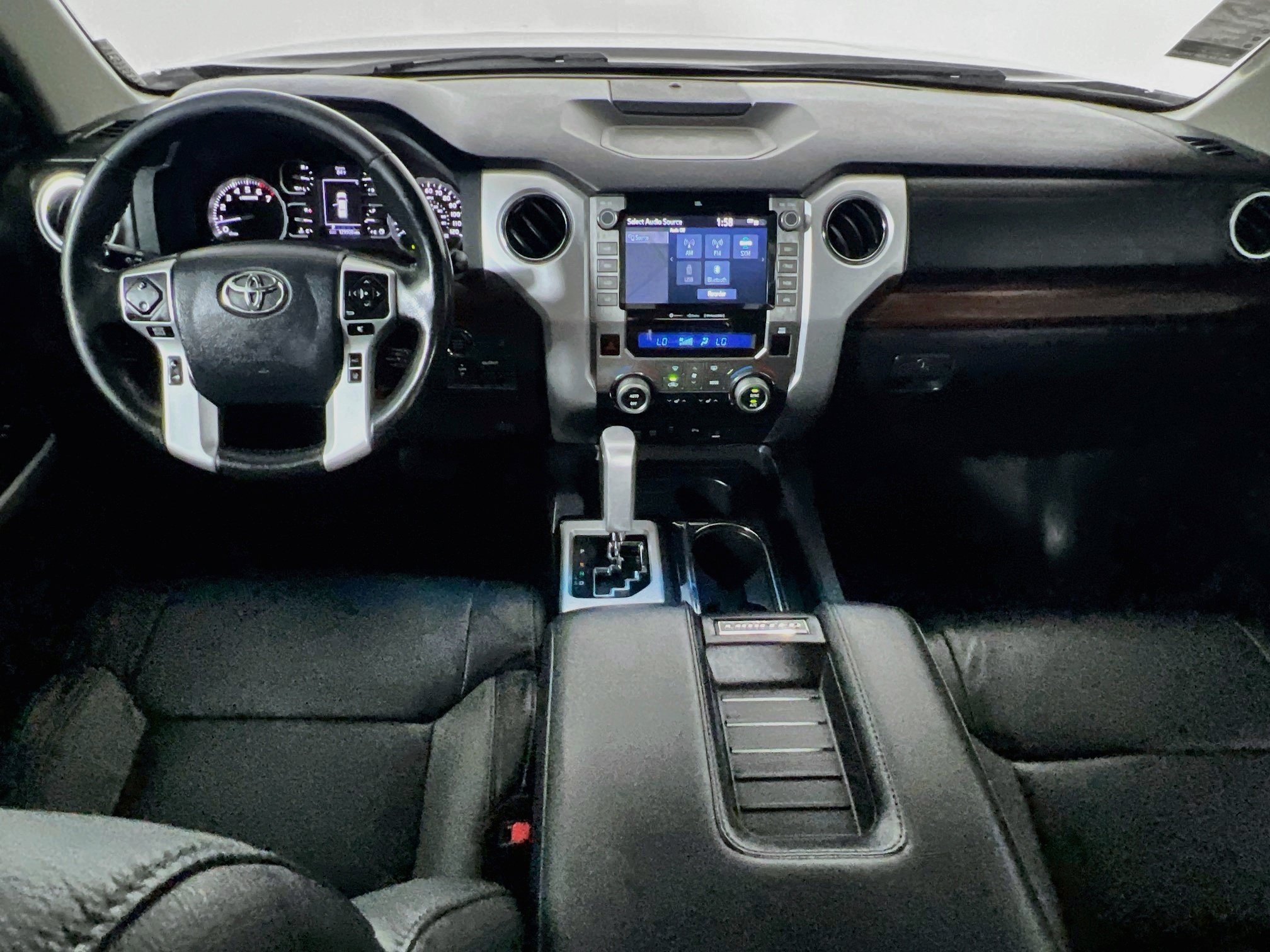 Used 2020 Toyota Tundra Limited w/ Limited Premium Package RWD image 29