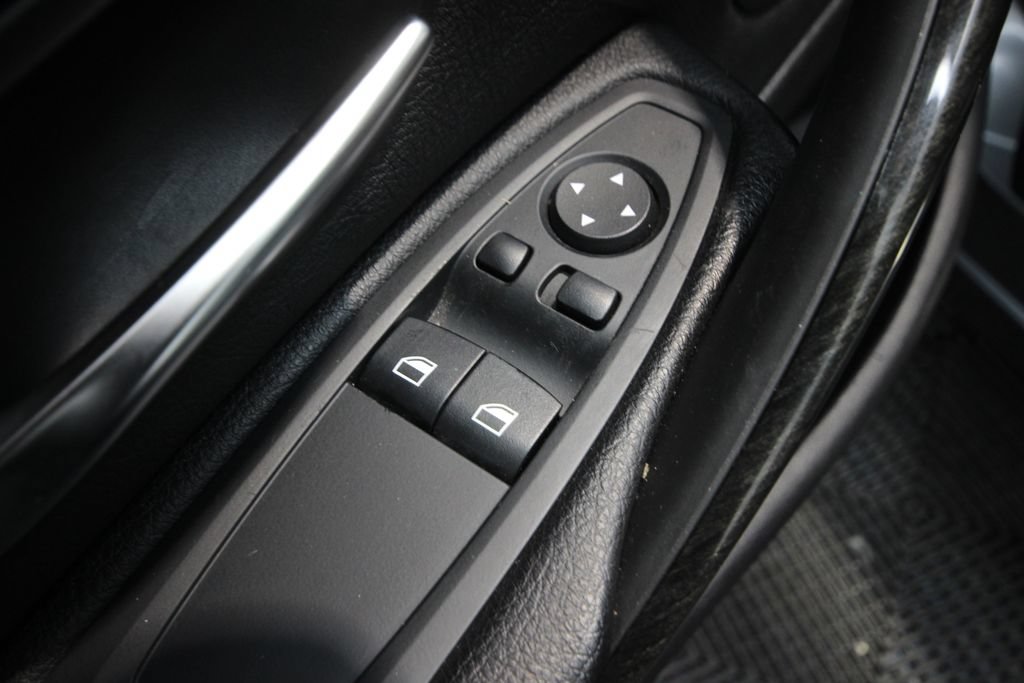 Used 2014 BMW 428i xDrive Coupe AWD/4WD image 12