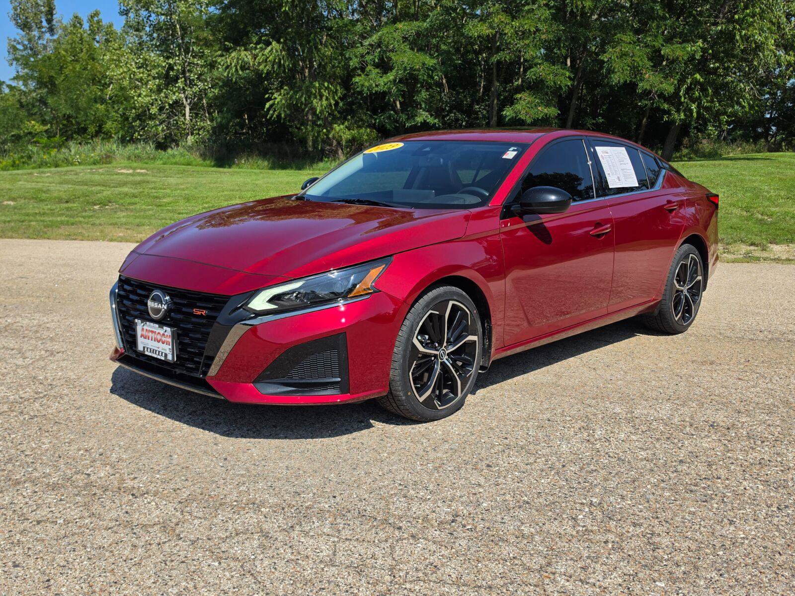 Used 2023 Nissan Altima 2.5 SR w/ SR Premium Package AWD/4WD image 8