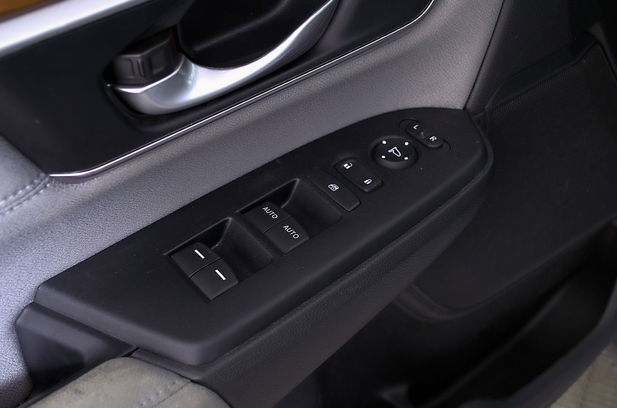 Used 2022 Honda CR-V EX image 17