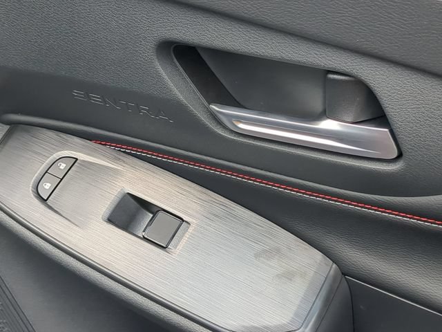 New 2026 Nissan Sentra SR w/ Floor Mat Package FWD image 30
