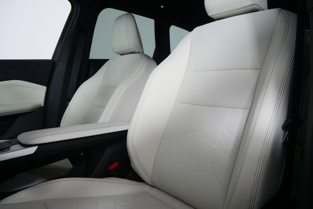 Used 2026 BMW X1 xDrive28i image 10