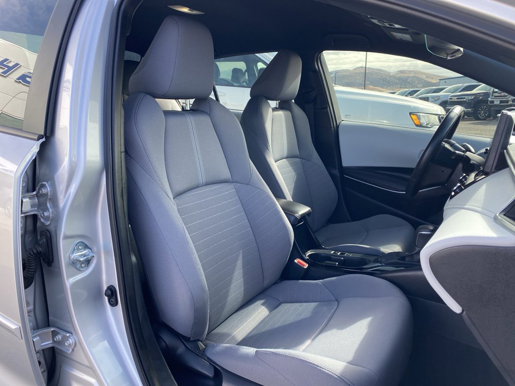 Used 2025 Toyota Corolla SE image 5
