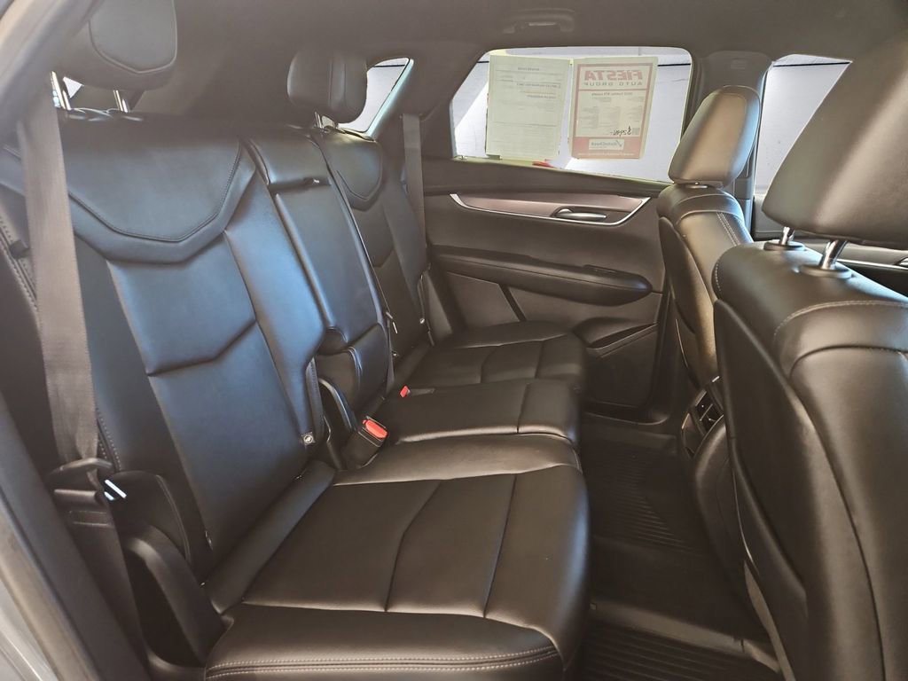 Used 2023 Cadillac XT5 Luxury image 16
