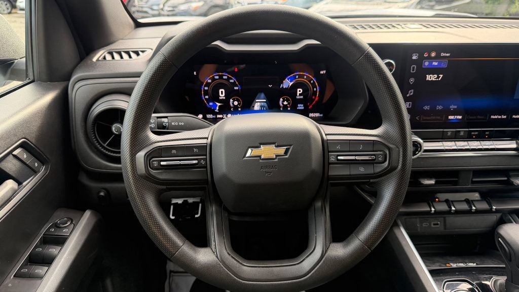 Used 2025 Chevrolet Colorado W/T AWD/4WD image 23