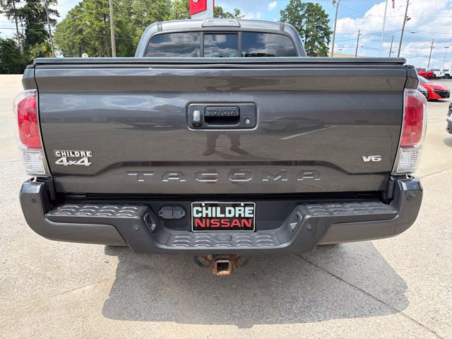 Used 2016 Toyota Tacoma Limited w/ Towing Package AWD/4WD image 7