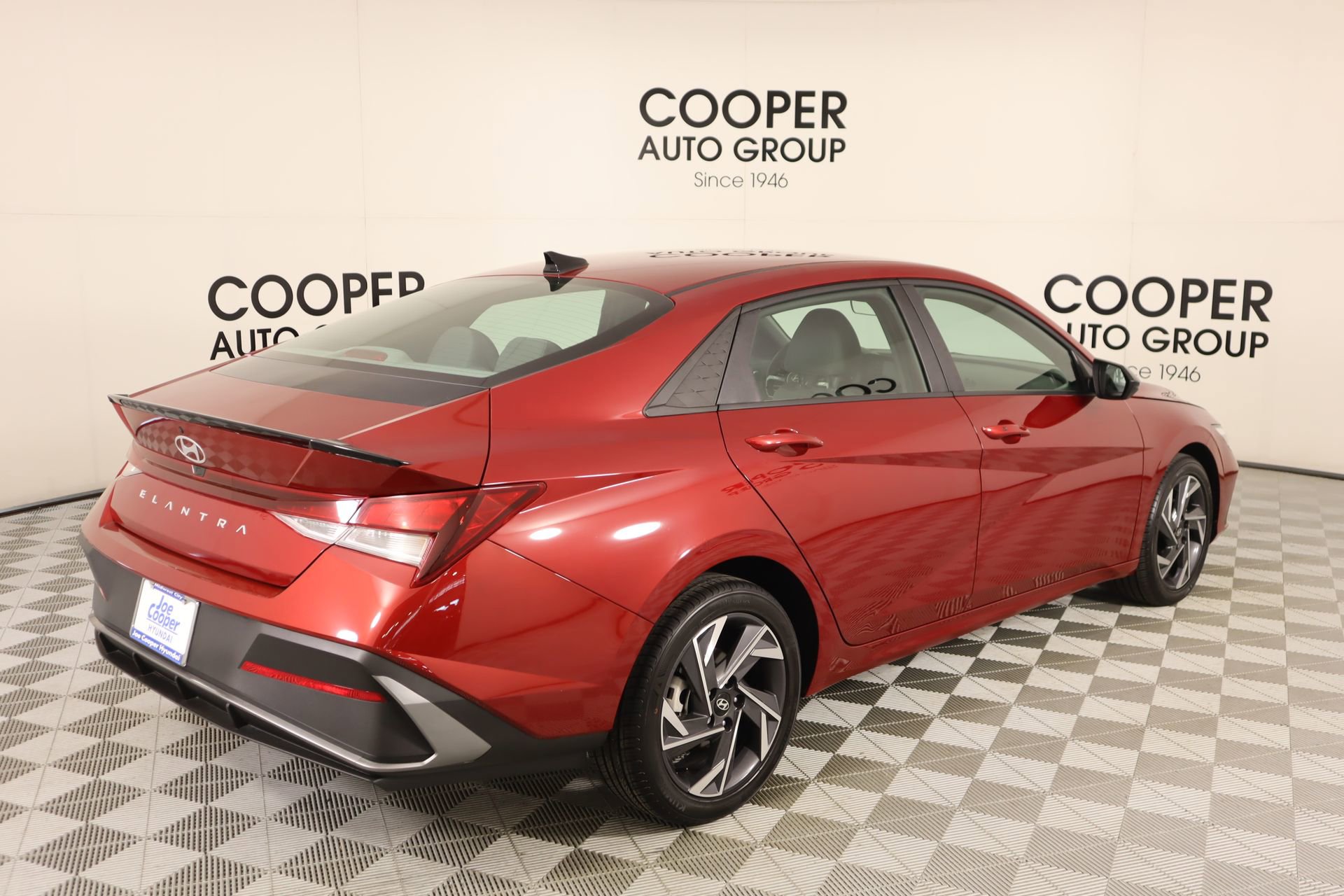 Certified 2025 Hyundai Elantra Sport image 19