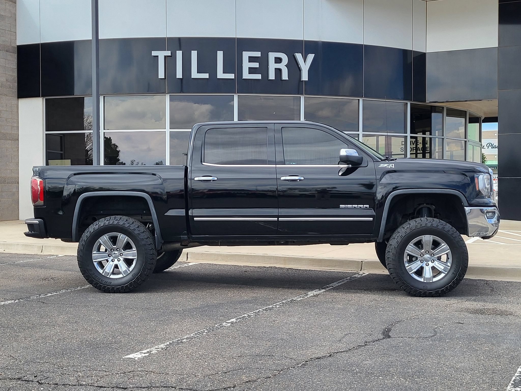 Used 2016 GMC Sierra 1500 SLT AWD/4WD image 1