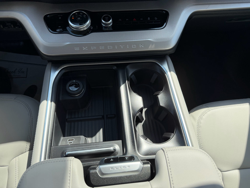 New 2027 Ford Expedition Active AWD/4WD image 11