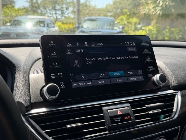 Used 2020 Honda Accord Sport image 24
