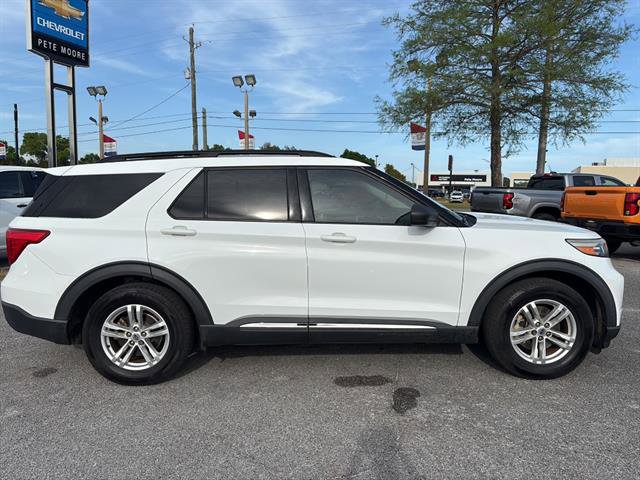 Used 2020 Ford Explorer XLT w/ Equipment Group 202A image 8