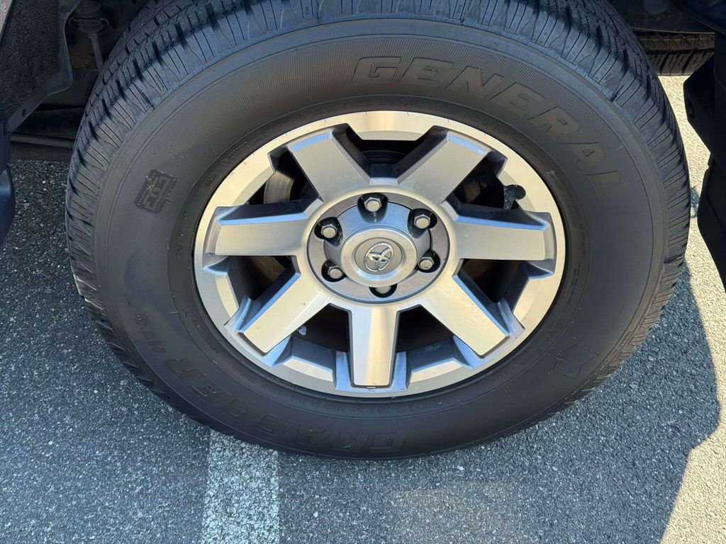 Used 2016 Toyota 4Runner Trail image 11