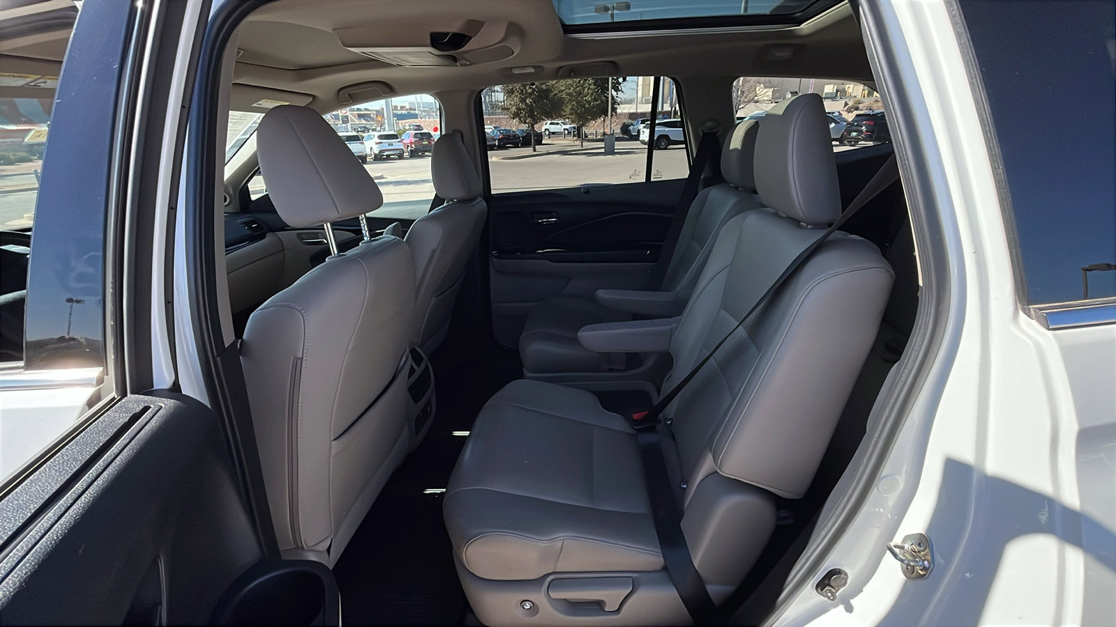 Used 2019 Honda Pilot Elite image 24