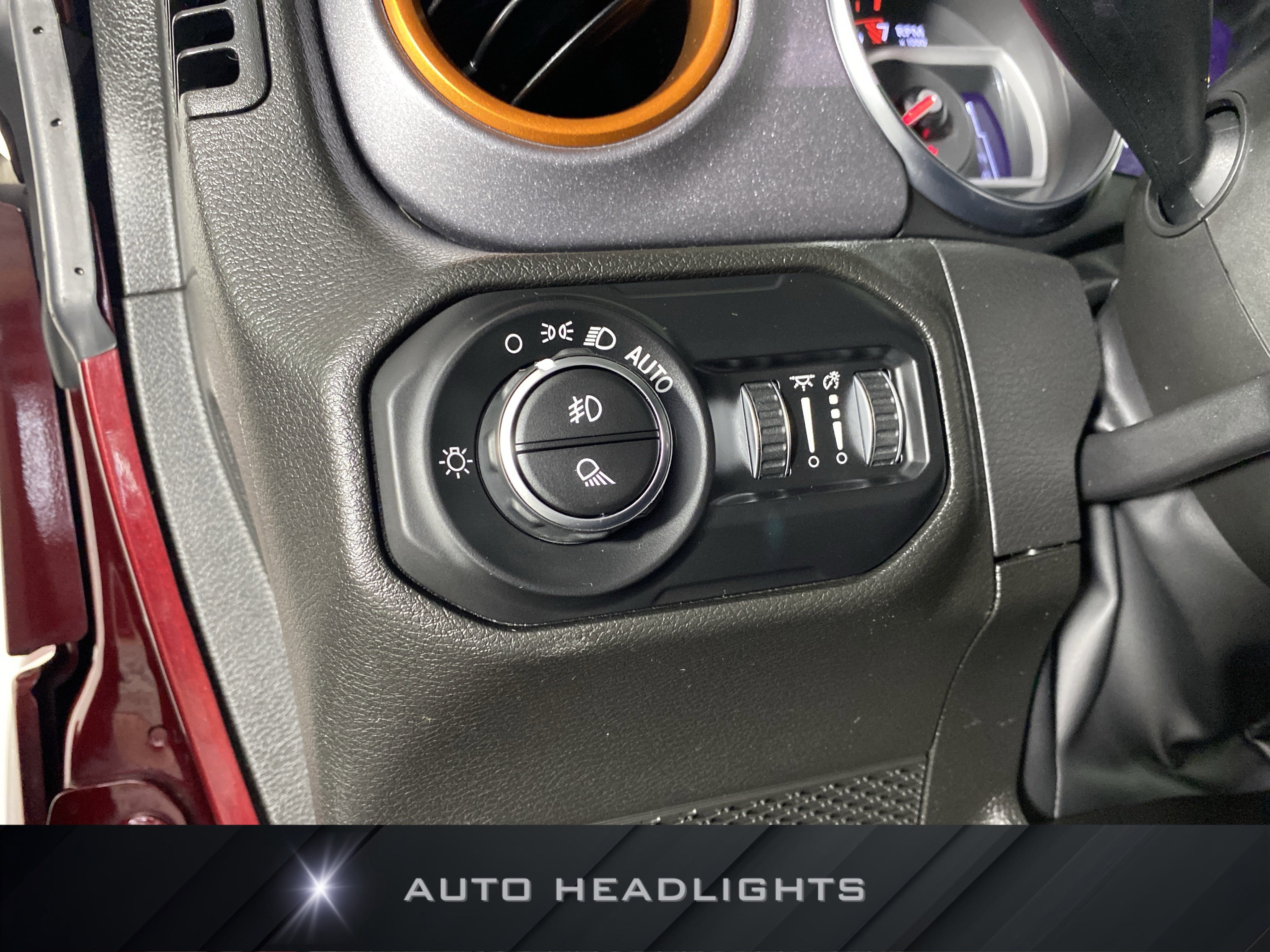 Used 2022 Jeep Gladiator Mojave w/ Cold Weather Group AWD/4WD image 24