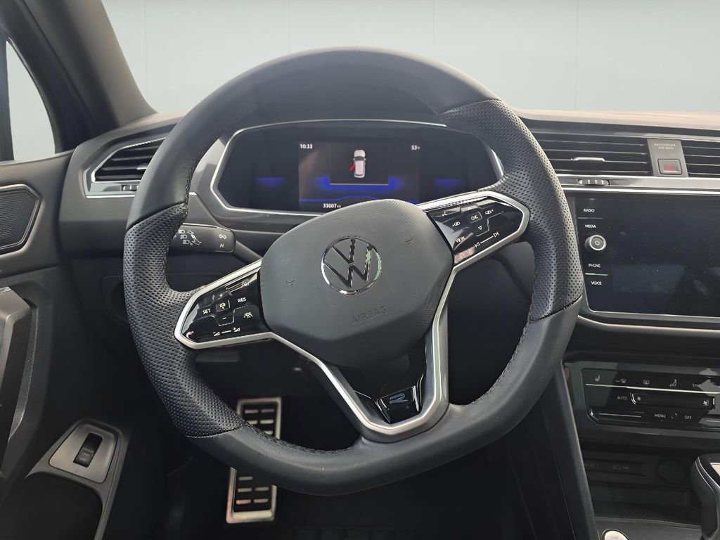 Used 2022 Volkswagen Tiguan SE R-Line image 24