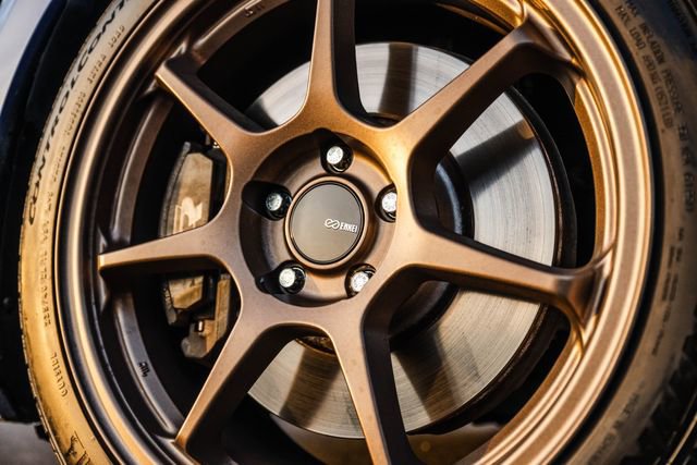 Used 2015 Volkswagen Golf R 4-Door image 3