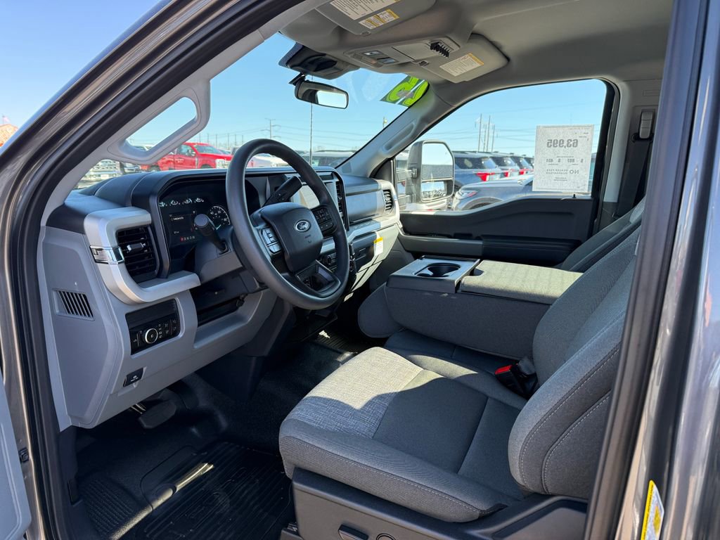 Used 2026 Ford F350 XLT w/ FX4 Off-Road Package AWD/4WD image 3