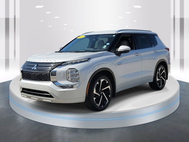 Used 2024 Mitsubishi Outlander SEL image 3
