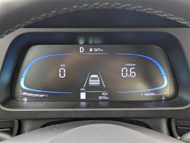 Certified 2025 Hyundai Elantra Sport image 24