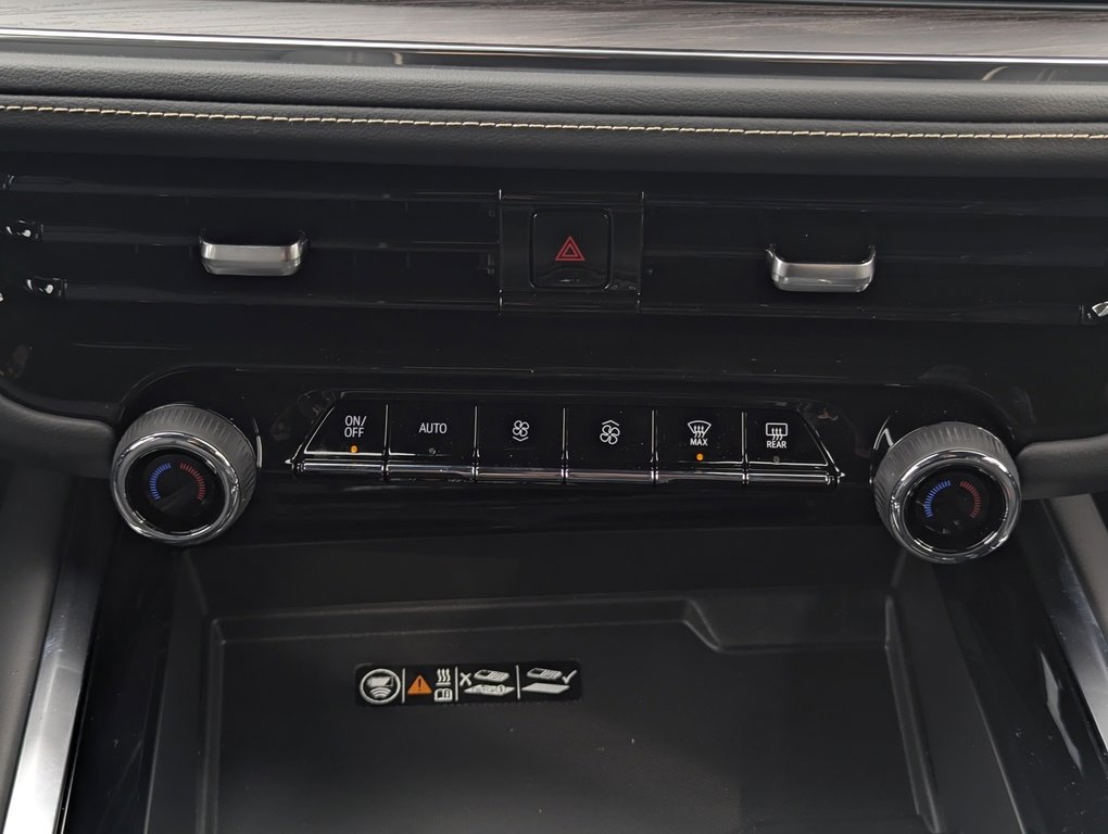 New 2026 Chevrolet Suburban Premier image 25