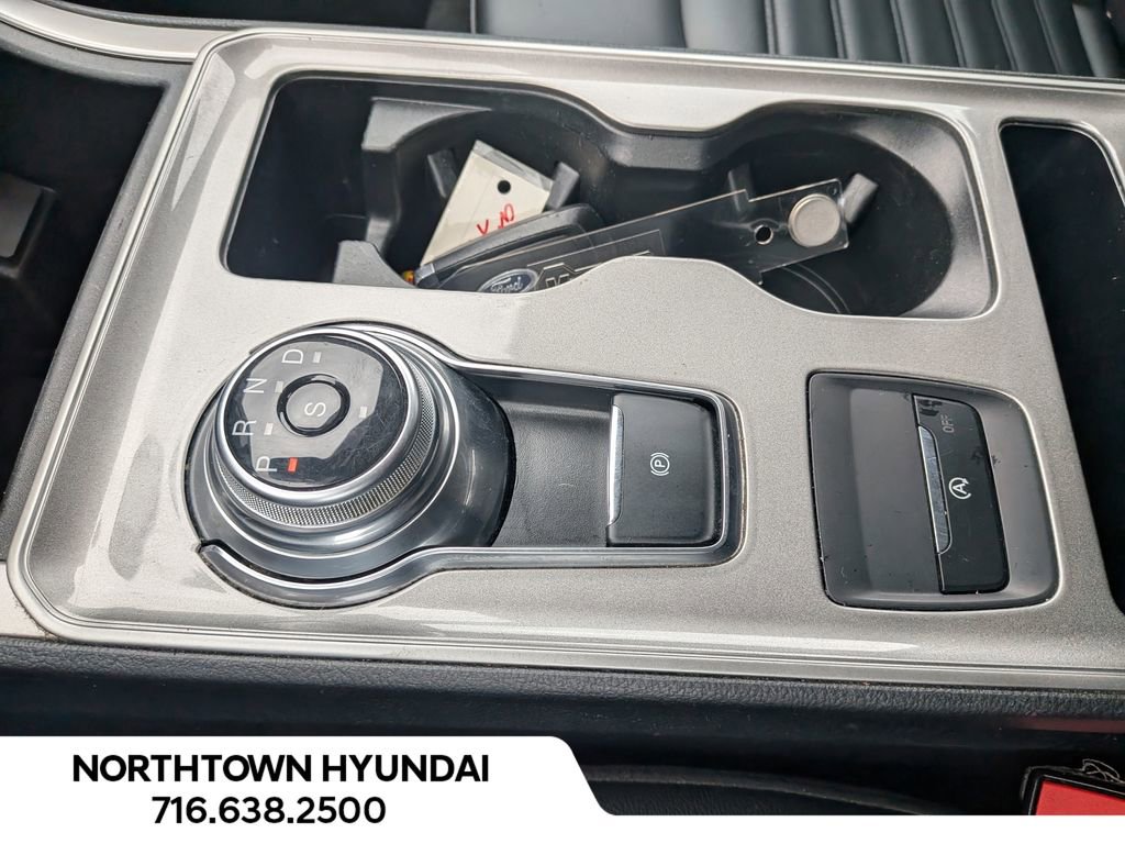 Used 2023 Ford Edge SEL image 16