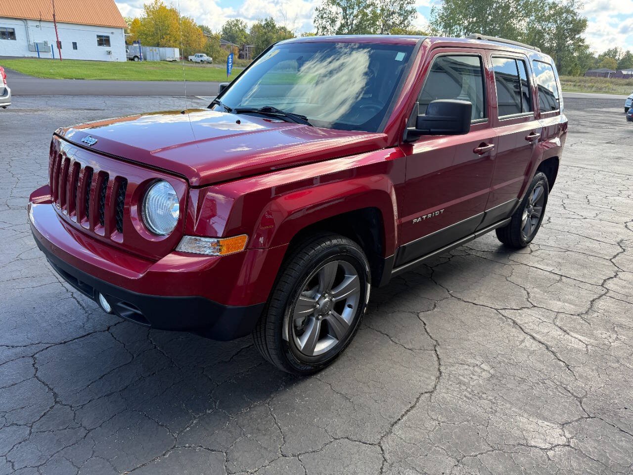 Used 2015 Jeep Patriot High Altitude AWD/4WD image 3