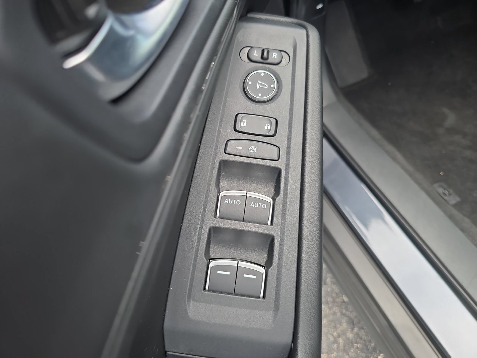 Certified 2024 Honda Accord EX image 14