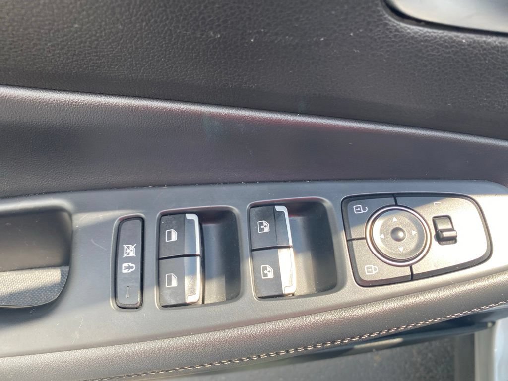 Used 2020 Hyundai Santa Fe SEL w/ Convenience + Premium Package AWD/4WD image 19