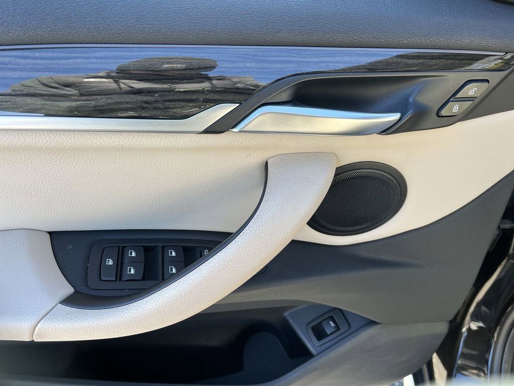 Used 2019 BMW X1 xDrive28i w/ Convenience Package image 13