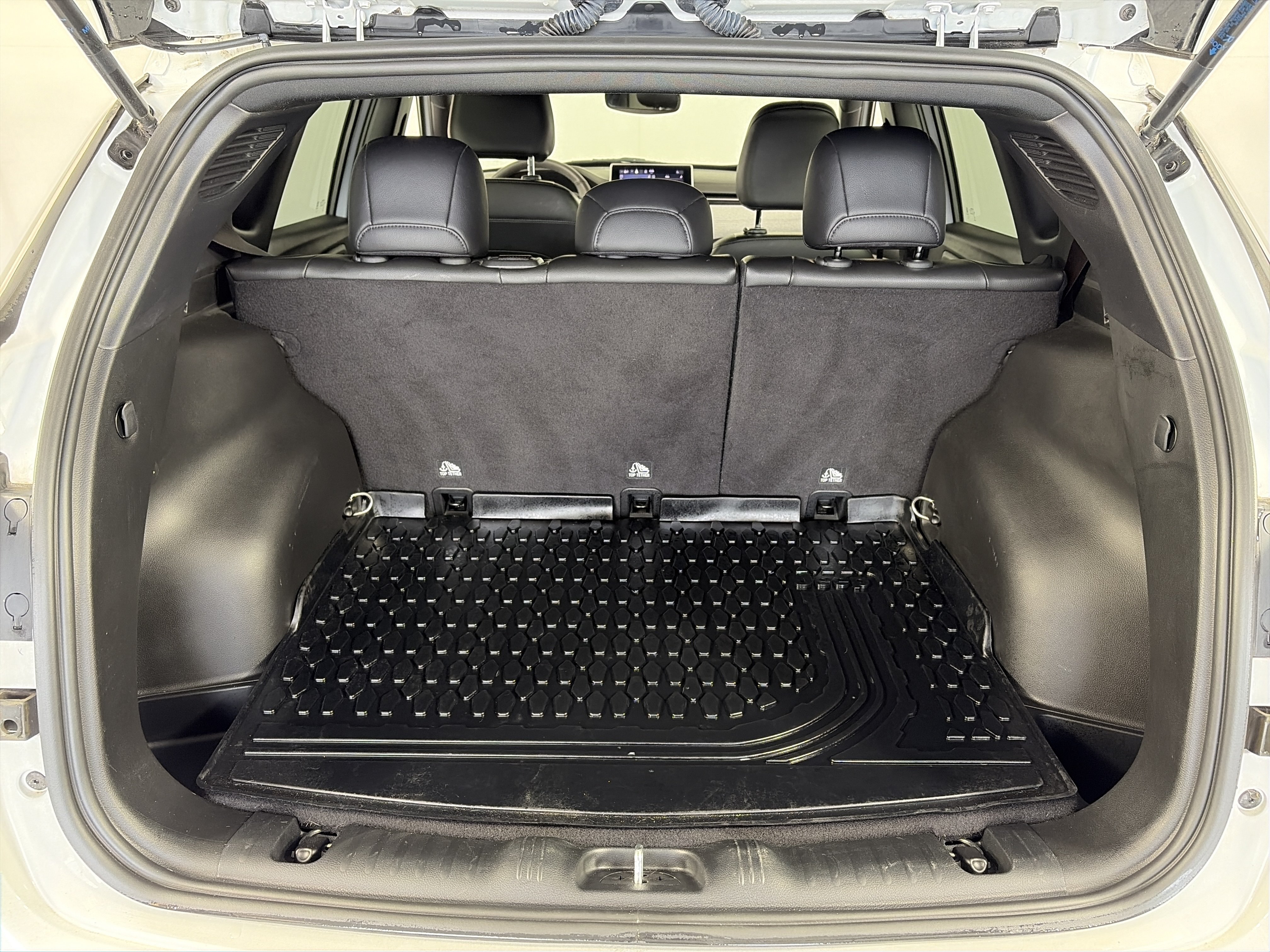 Used 2023 Jeep Compass Latitude AWD/4WD image 14