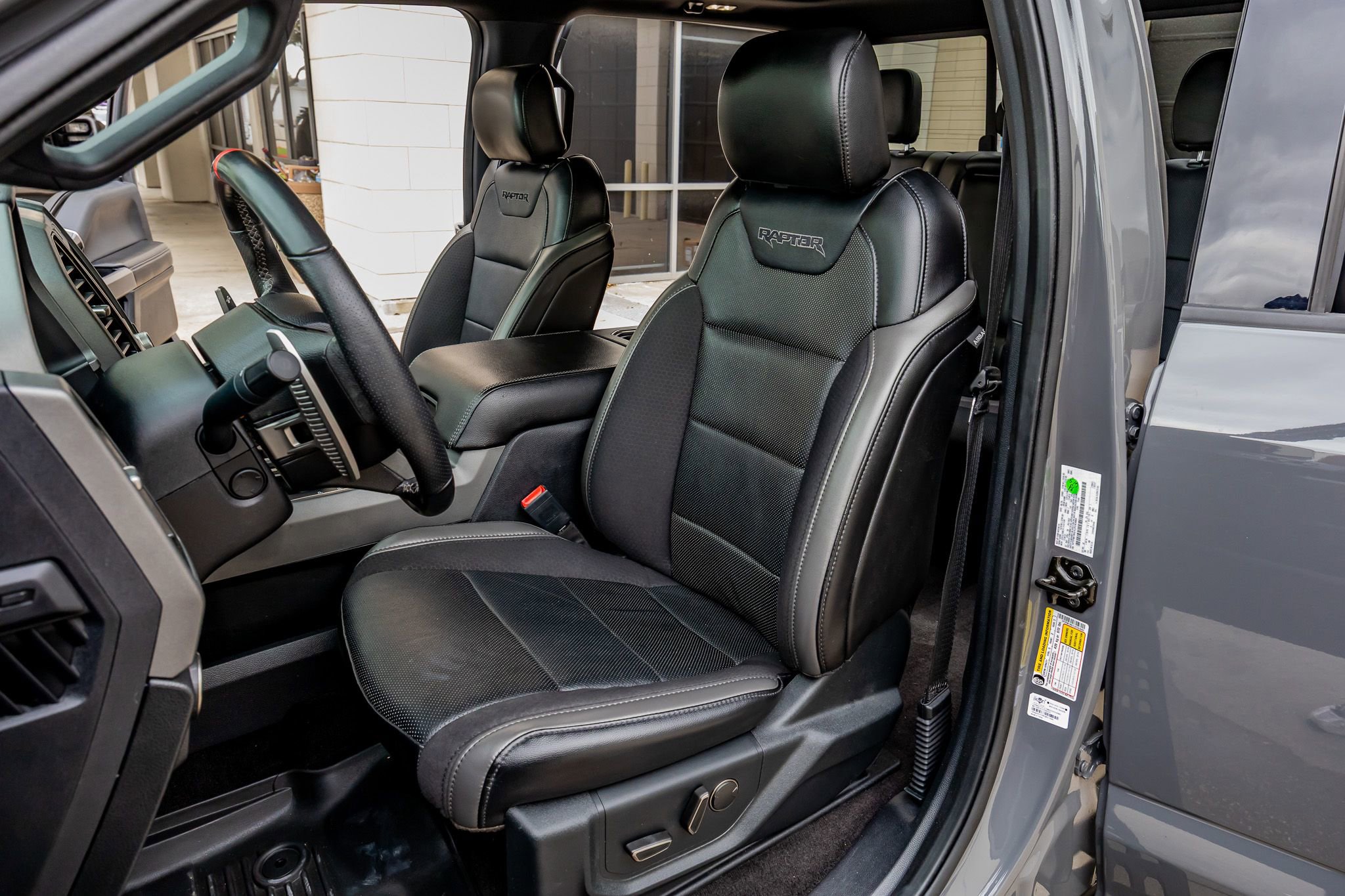 Used 2020 Ford F150 Raptor w/ Equipment Group 802A Luxury image 30