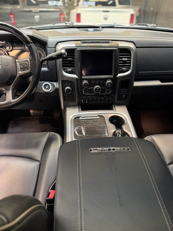 Used 2018 RAM 2500 Limited AWD/4WD image 15