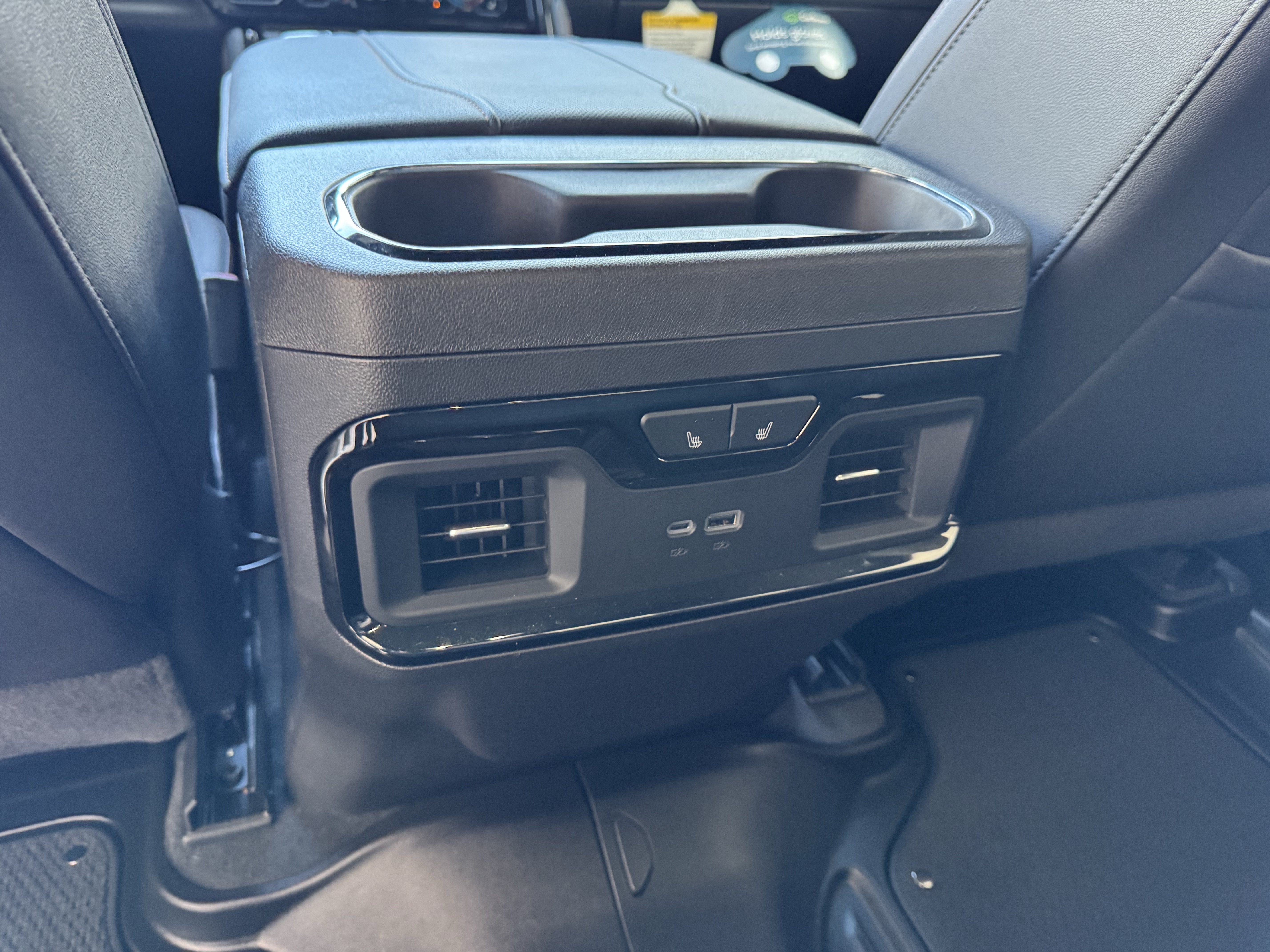 Certified 2025 GMC Sierra 1500 AT4 AWD/4WD image 16