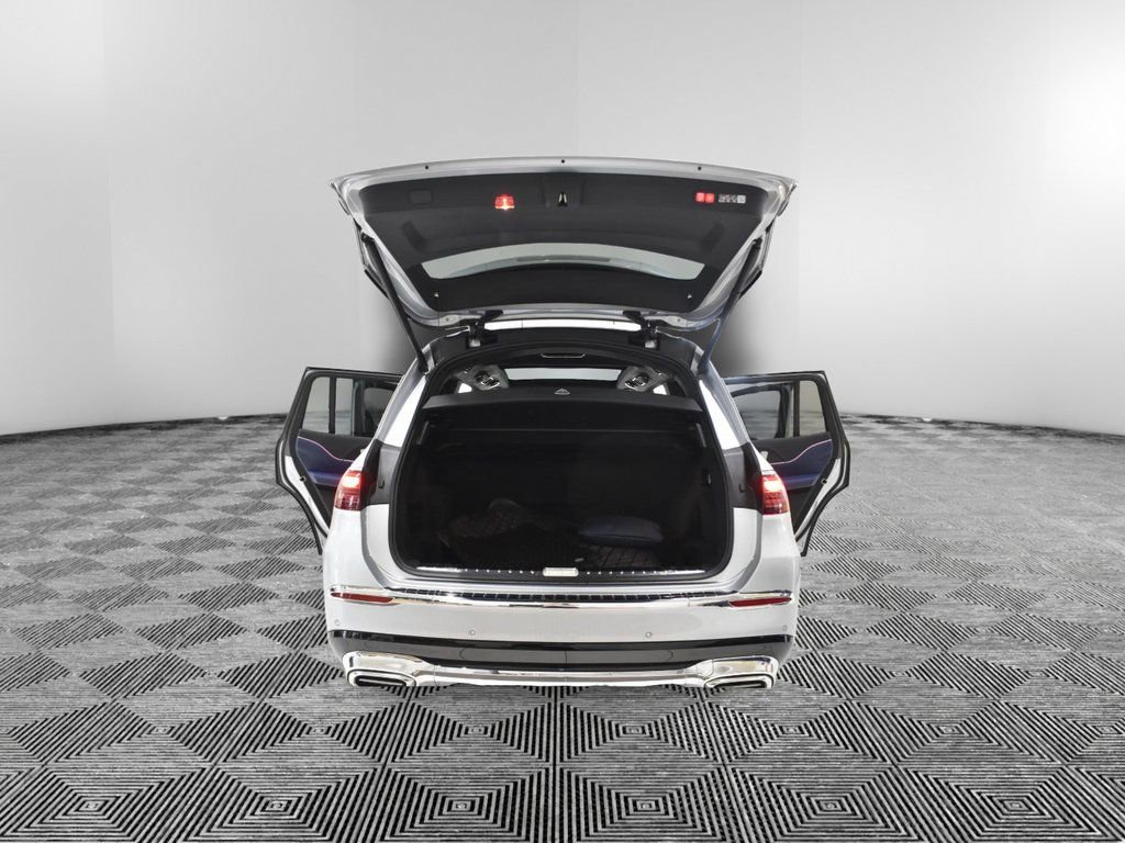 Certified 2026 Mercedes-Benz Maybach GLS 600 4MATIC image 9